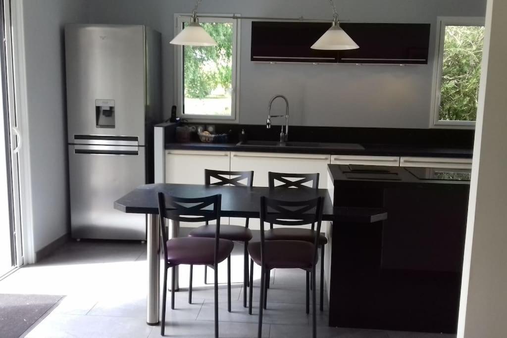 9 Pers 160 M² +Jardin- 10Mn Nantes -30Mn Mer Bouguenais Exterior foto